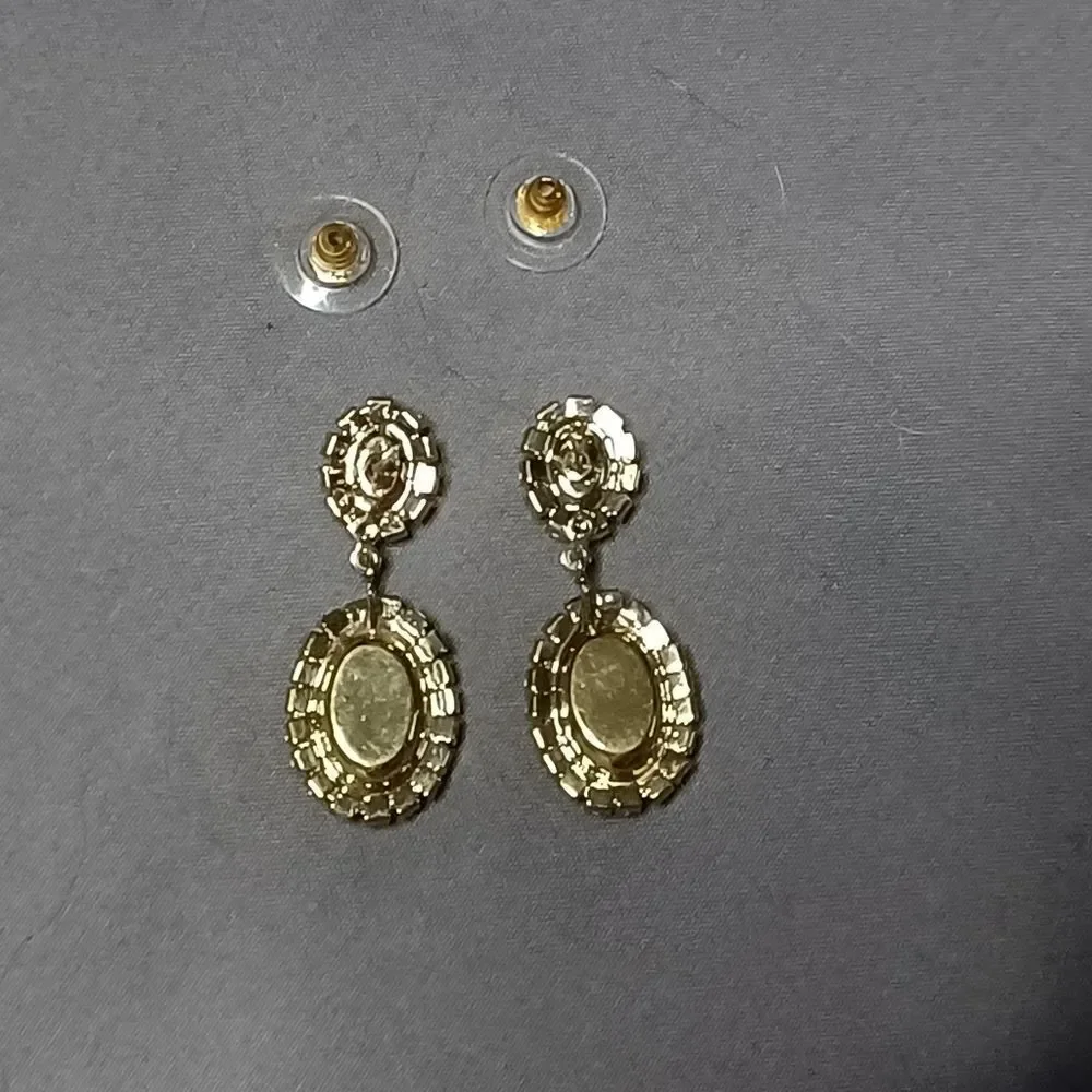Swarovski Elements earrings - Picture 3 of 4